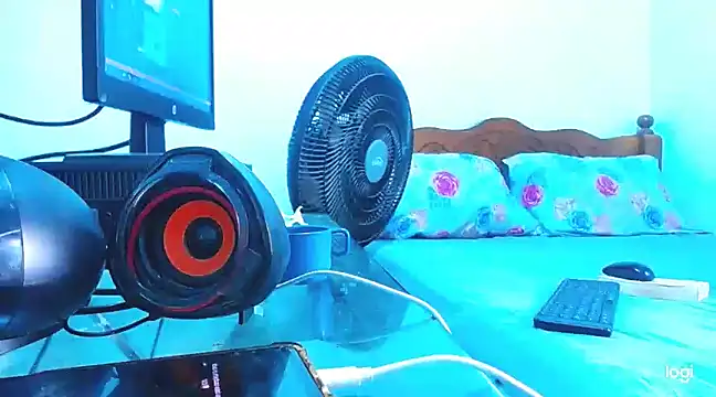 cositarrica xxx online show from 02-19-25, 12:11