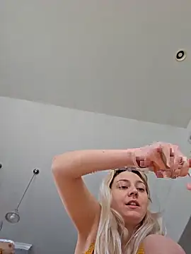 Snapshot of ScarletCallings420 chatting on 02-28-25, 10:50 ScarletCallings420 online show from 02-28-25, 10:50