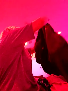 Snapshot of ScarletCallings420 chatting on 11-19-25, 05:57 ScarletCallings420 online show from 11-19-25, 05:57