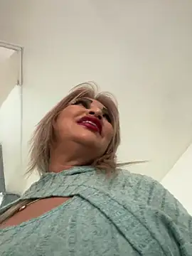 Snapshot of scarlett_sexx69 chatting on 02-27-26, 11:43 scarlett sexx69 online show from 02-27-26, 11:43