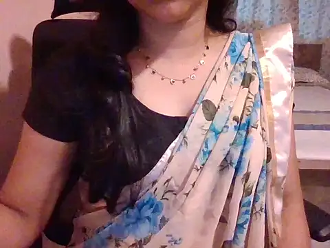 Snapshot of Pinky_4 chatting on 09-20-25, 11:00 Pinky 4 online show from 09-20-25, 11:00