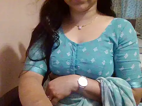 Snapshot of Pinky_4 chatting on 09-21-25, 01:18 Pinky 4 online show from 09-21-25, 01:18