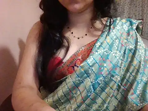 Snapshot of Pinky_4 chatting on 10-06-25, 06:05 Pinky 4 online show from 10-06-25, 06:05