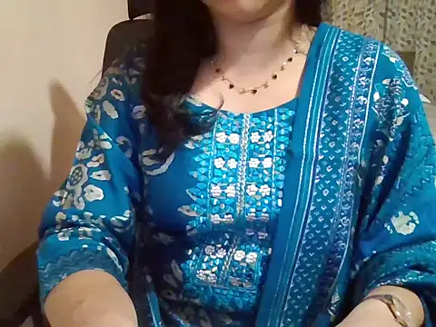 Snapshot of Pinky_4 chatting on 01-12-26, 06:02 Pinky 4 online show from 01-12-26, 06:02