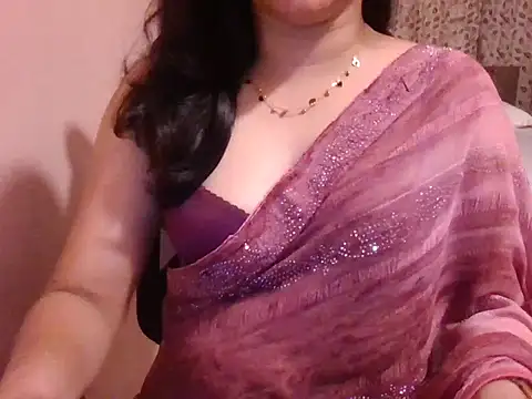 Snapshot of Pinky_4 chatting on 02-11-26, 05:18 Pinky 4 online show from 02-11-26, 05:18