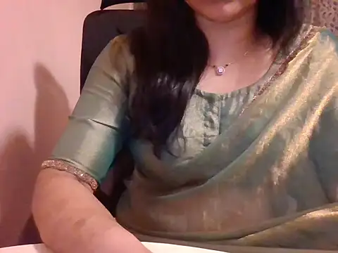 Snapshot of Pinky_4 chatting on 02-14-26, 03:31 Pinky 4 online show from 02-14-26, 03:31