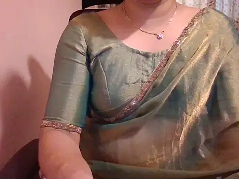 Snapshot of Pinky_4 chatting on 02-16-26, 09:27 Pinky 4 online show from 02-16-26, 09:27