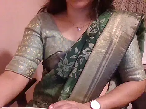 Snapshot of Pinky_4 chatting on 02-24-26, 11:58 Pinky 4 online show from 02-24-26, 11:58