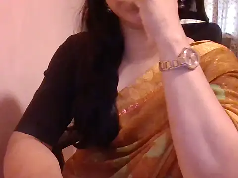 Snapshot of Pinky_4 chatting on 06-29-26, 10:10 Pinky 4 online show from 06-29-26, 10:10