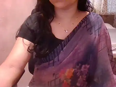 Snapshot of Pinky_4 chatting on 07-16-26, 07:03 Pinky 4 online show from 07-16-26, 07:03