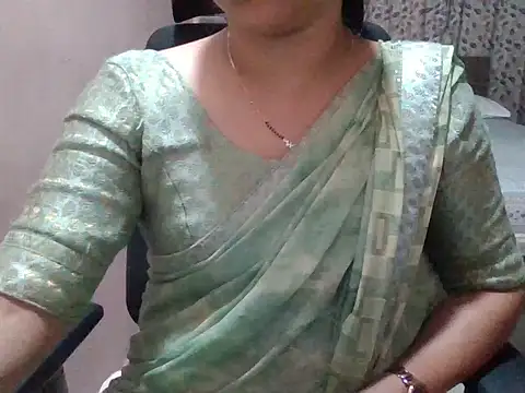 Snapshot of Pinky_4 chatting on 07-28-26, 11:15 Pinky 4 online show from 07-28-26, 11:15