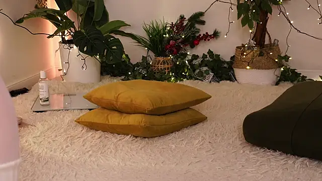 ScarletBlaze online show from 03-10-25, 12:29