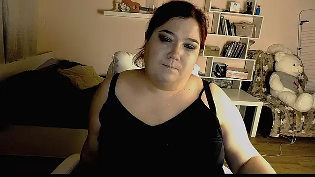 Snapshot of Vi-Vixen chatting on 12-25-24, 05:58 Vi-Vixen online show from 12-25-24, 05:58