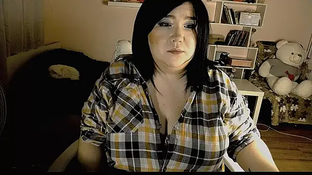 Snapshot of Vi-Vixen chatting on 02-12-25, 01:52 Vi-Vixen online show from 02-12-25, 01:52