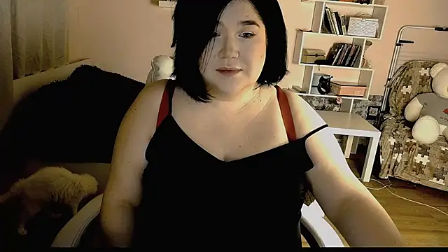 Snapshot of Vi-Vixen chatting on 02-18-25, 02:16 Vi-Vixen online show from 02-18-25, 02:16