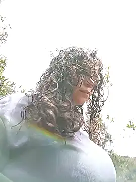 Simone Miller online show from 10-01-25, 03:40