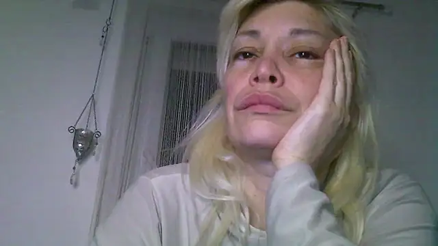 EvaaMina online show from 05-02-26, 06:13