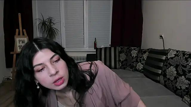 Snapshot of MolagAnna chatting on 12-16-25, 07:52 MolagAnna online show from 12-16-25, 07:52