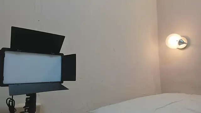 kathe hot online show from 07-04-26, 09:21