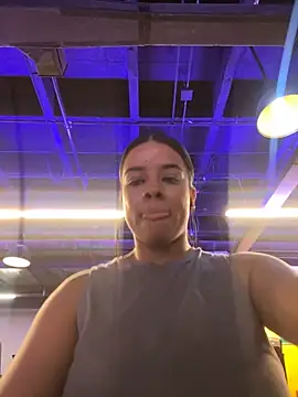 trianawhite online show from 12-17-24, 08:54