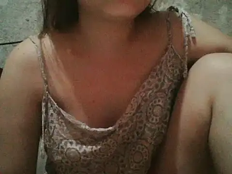 Snapshot of Beatrice143 chatting on 12-15-24, 05:34 Beatrice143 online show from 12-15-24, 05:34