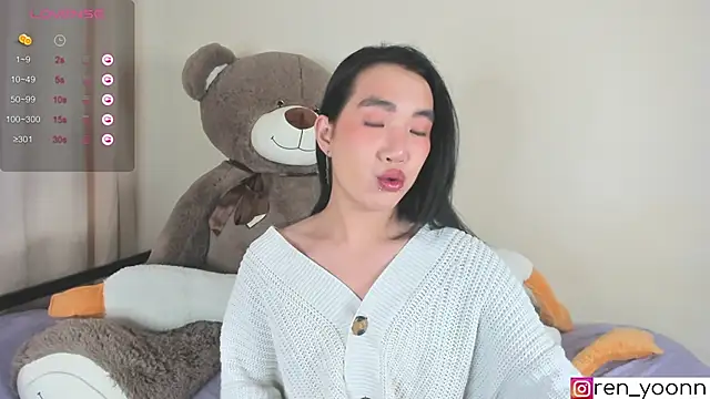 Snapshot of Ren_yoon chatting on 10-23-25, 06:34 Ren yoon online show from 10-23-25, 06:34