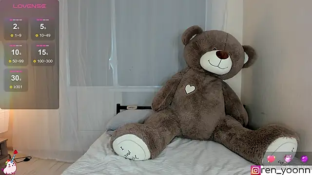 Ren yoon online show from 06-22-26, 07:16