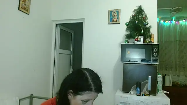 Snapshot of RidemerafSuzana chatting on 02-05-25, 04:47 RidemerafSuzana online show from 02-05-25, 04:47
