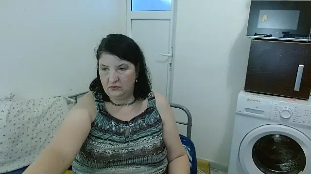 Snapshot of RidemerafSuzana chatting on 03-14-25, 11:12 RidemerafSuzana online show from 03-14-25, 11:12