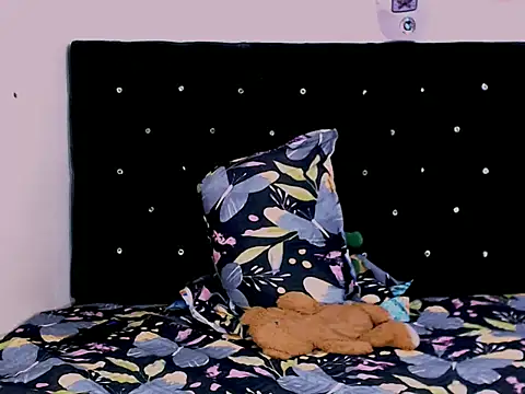 Snapshot of camii_extrange chatting on 03-26-26, 08:58 camii extrange online show from 03-26-26, 08:58