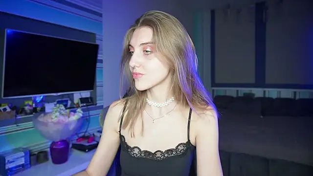 CassiaBlade1 online show from 09-10-25, 06:30