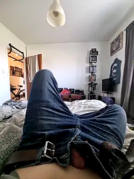 HardSwedee online show from 06-17-26, 03:57
