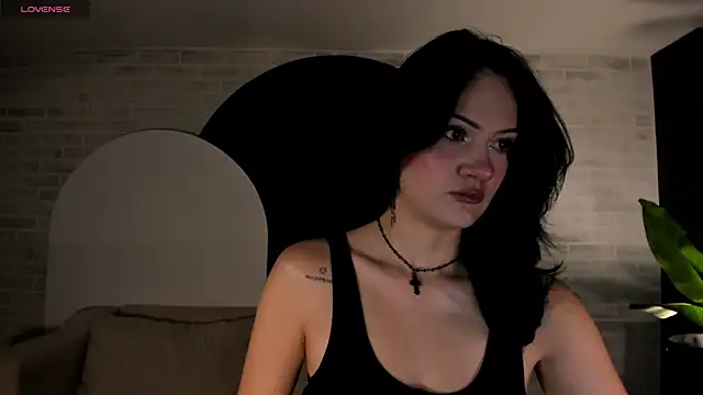 AnaDurant online show from 10-18-25, 12:17