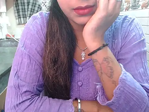 LovingPihu online show from 03-09-26, 05:33