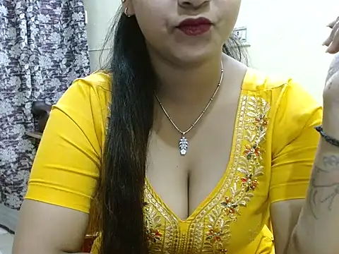 LovingPihu online show from 04-07-26, 05:08