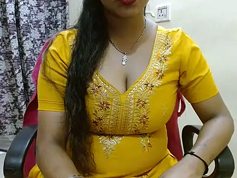 LovingPihu online show from 04-22-26, 05:54