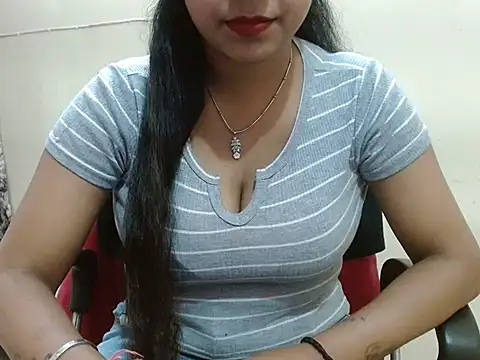 LovingPihu online show from 04-23-26, 05:19