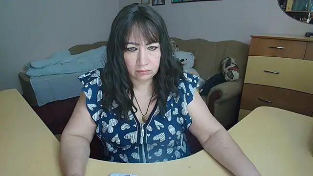 Lucretia Goldi  online show from 02-27-25, 08:42