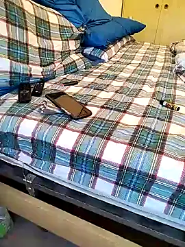 LilLilith online show from 11-18-25, 02:21