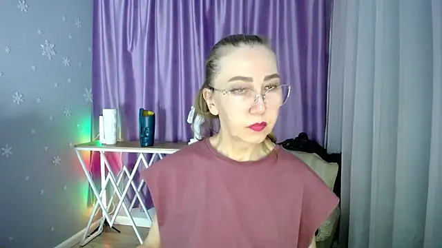 queen a n i online show from 02-08-25, 03:31