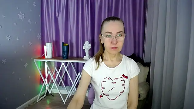 queen a n i online show from 02-10-25, 07:26