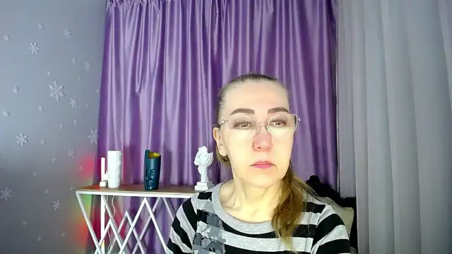 queen a n i online show from 02-22-25, 09:01