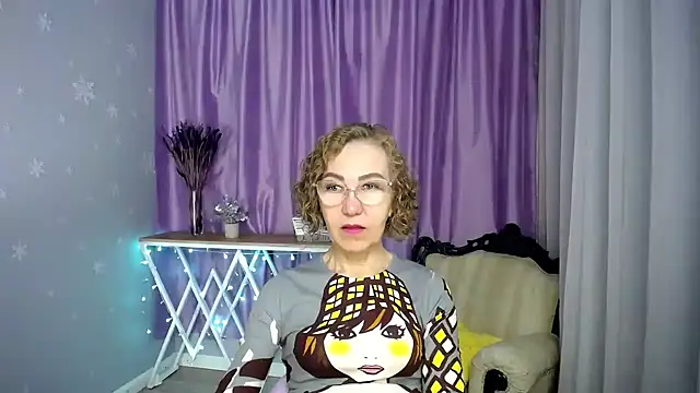 queen a n i online show from 06-21-26, 07:11