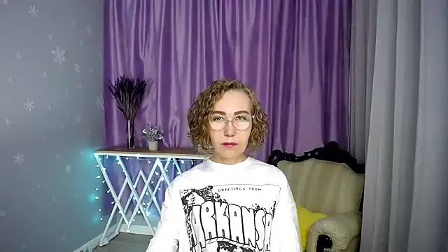queen a n i online show from 06-29-26, 08:53