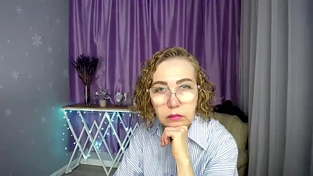 queen a n i online show from 07-09-26, 08:07