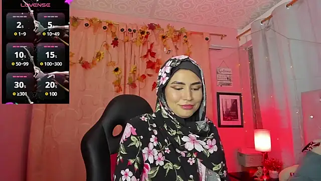 Snapshot of DarshaKhemu chatting on 01-23-25, 11:58 DarshaKhemu online show from 01-23-25, 11:58