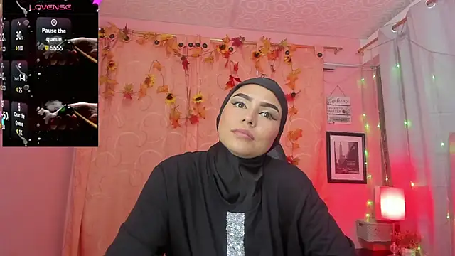 Snapshot of DarshaKhemu chatting on 01-30-25, 08:31 DarshaKhemu online show from 01-30-25, 08:31