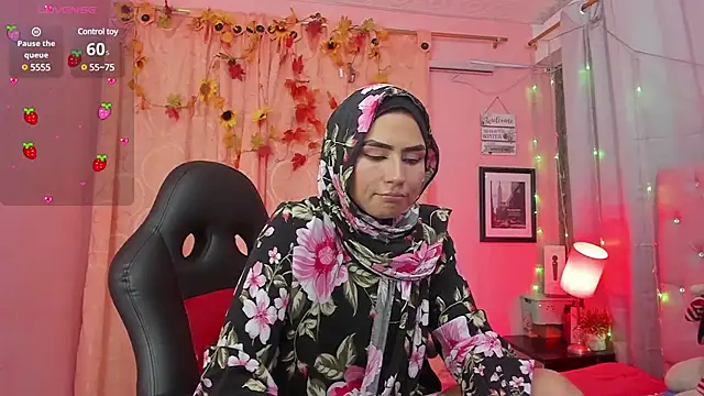 Snapshot of DarshaKhemu chatting on 03-01-25, 10:10 DarshaKhemu online show from 03-01-25, 10:10