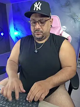 Snapshot of jacoob_woods chatting on 06-17-26, 12:29 jacoob woods online show from 06-17-26, 12:29