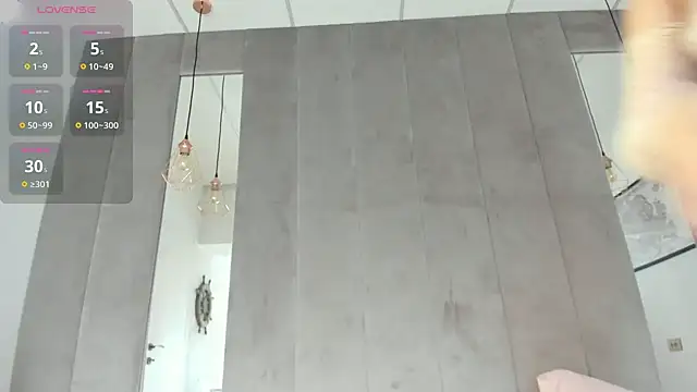 Naila18 online show from 09-25-25, 06:50